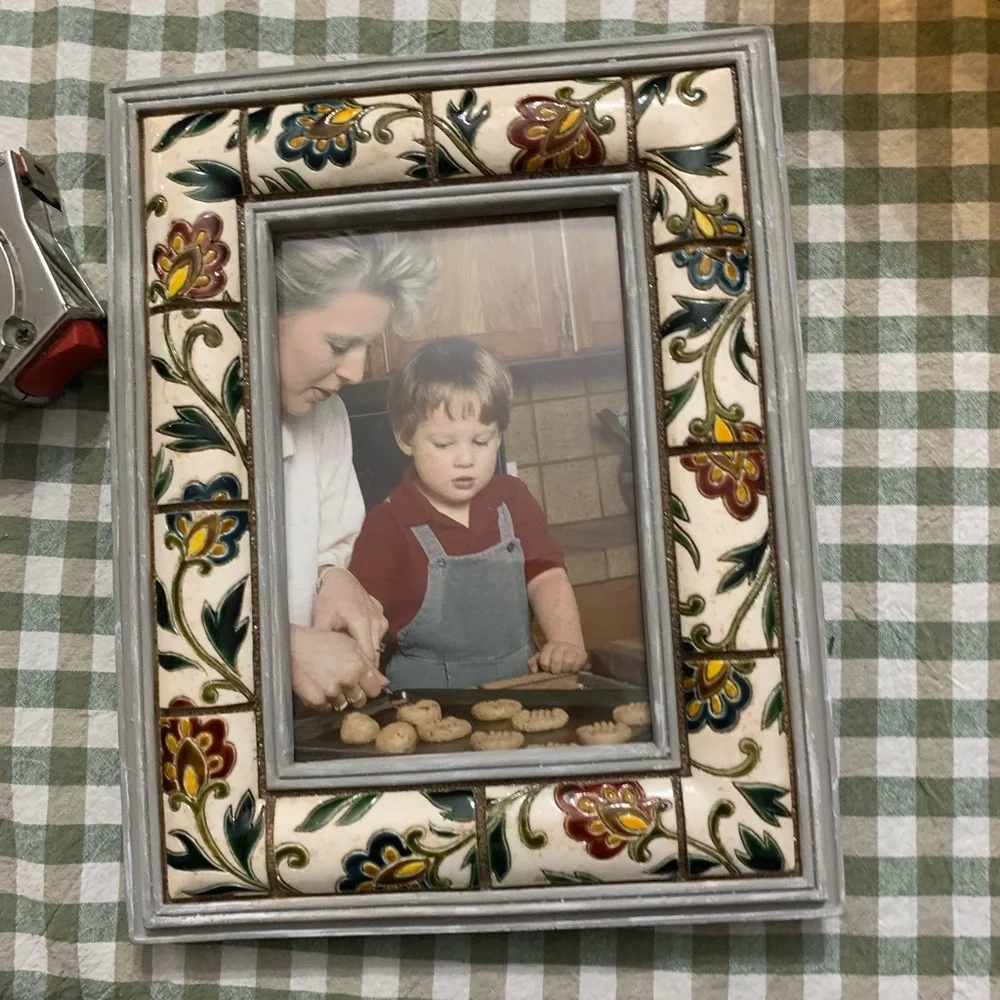Ceramic picture Frame with Red and Green Accents